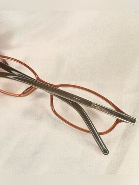 GUCCI Vintage Tan Brown Oval Women's Eyeglasses with Gold Temples